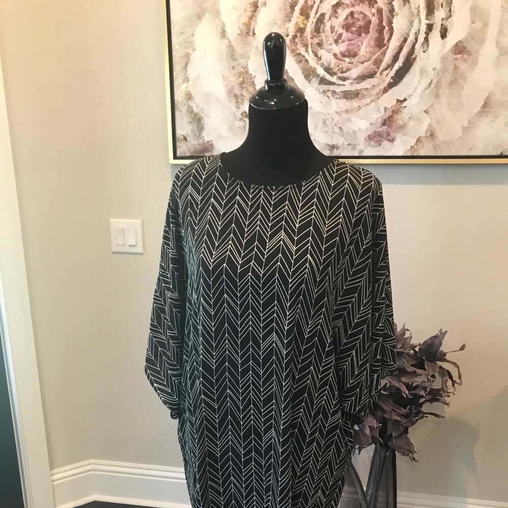 VINCE CAMUTO Dress